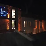 Liona & 3* גונדוגן