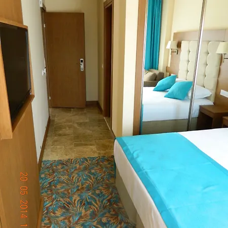 Liona & 3* Gündoğan