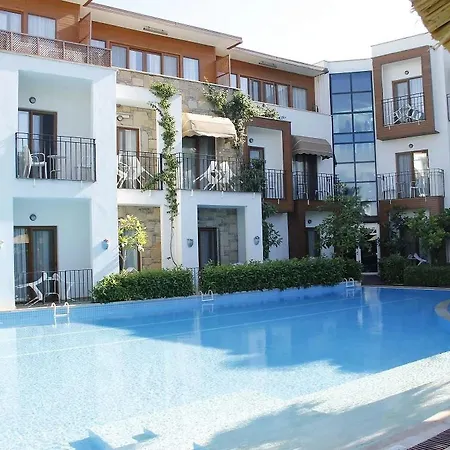 Liona & ホテル 3*