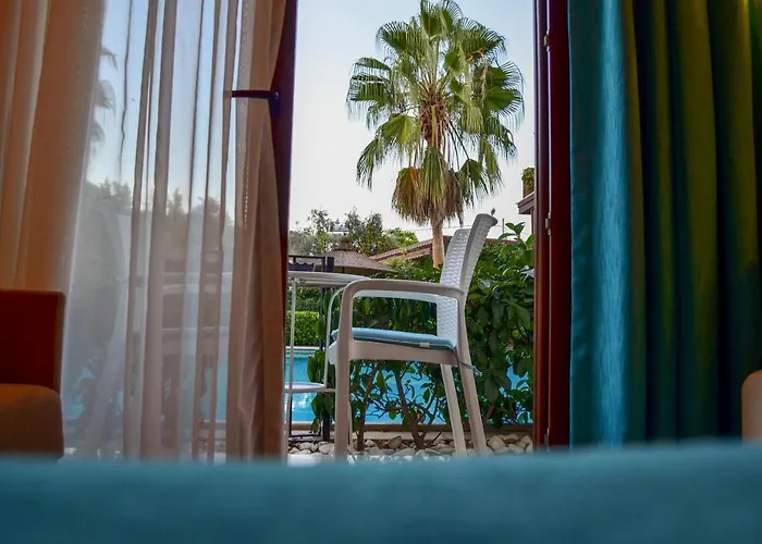 Liona & Gundogan (Bodrum)