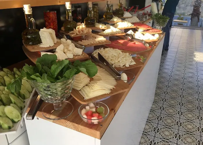 Liona & 3* Gündoğan